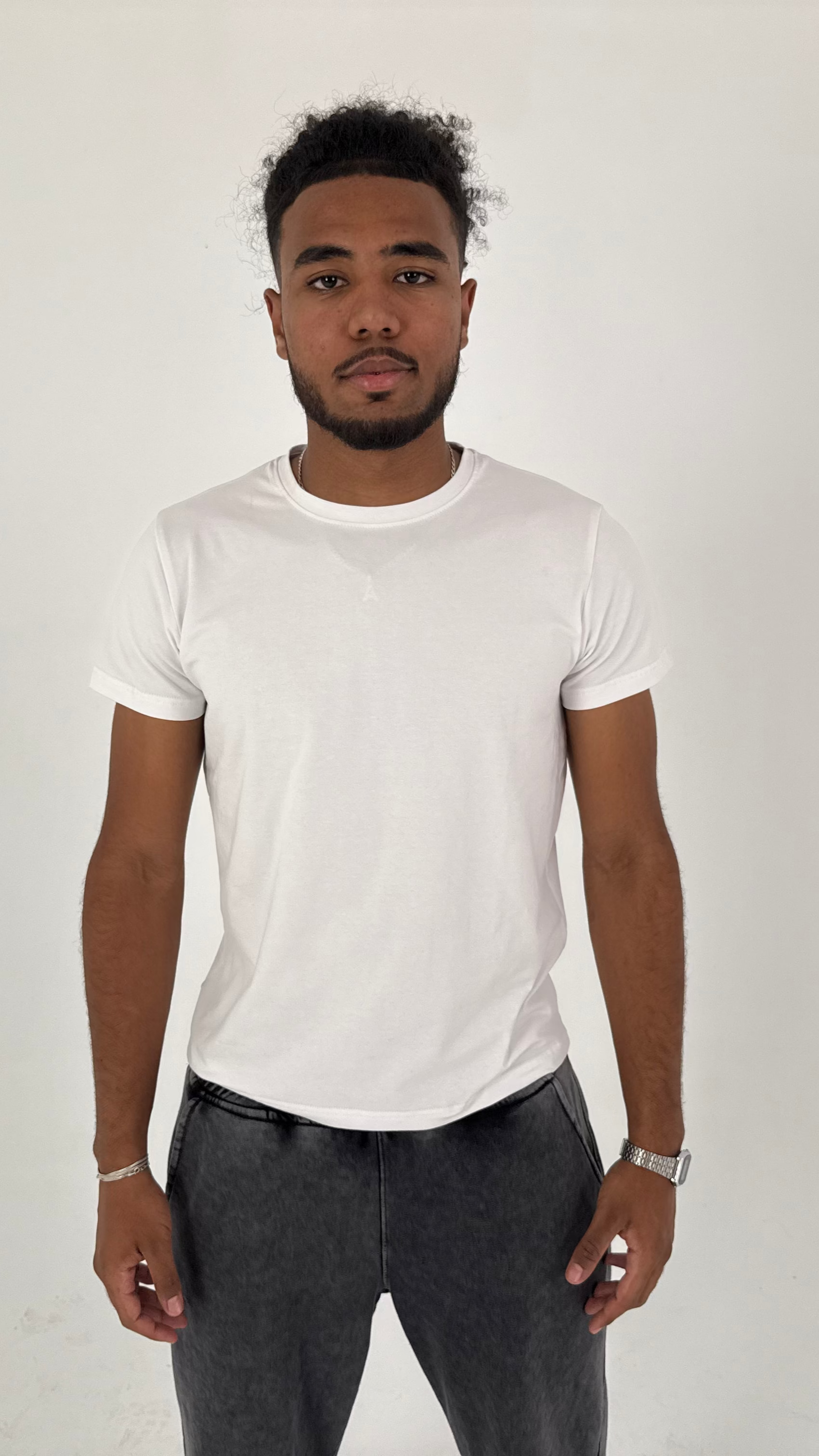 SLIM FIT WHITE T-SHIRT