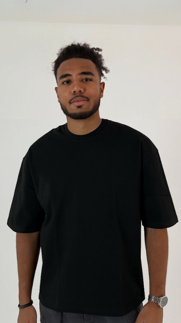BLACK OVERSIZED FIT T-SHIRT
